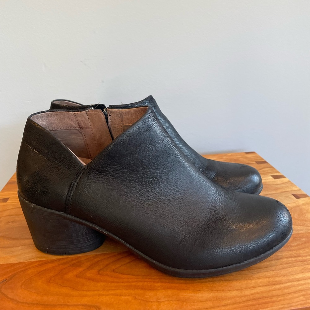 Dansko Raina Bootie Size 37